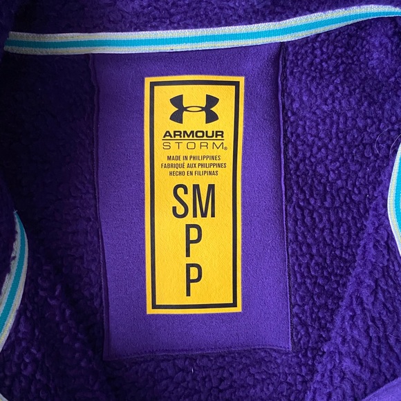 Under Armour Sweatshirt - Picture 2 of 3